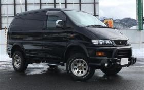 Mitsubishi Delica Spacegear 2003